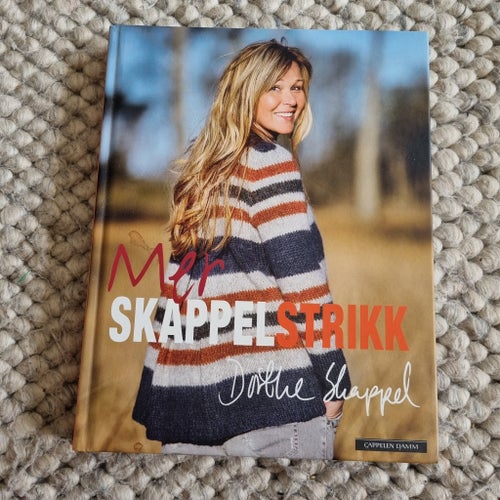 Stickmönsterbok Skappelstrikk av Dorthe Skappel, 2015