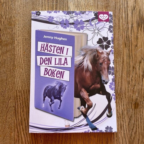 Hästen i den lila boken av Jenny Hughes, 2012