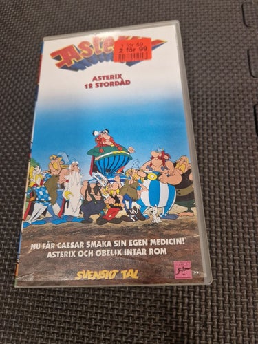 Asterix 12 stordåd - VHS