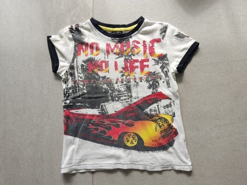 Vit t-shirt med tryck