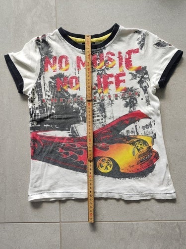 Vit t-shirt med tryck