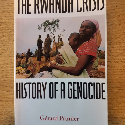 The Rwanda Crisis: History of a Genocide av Gérard Prunier