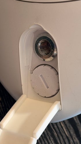 2st Turbosound Impact 55T med Neodym och 2st väggfästen, kostade 6600kr