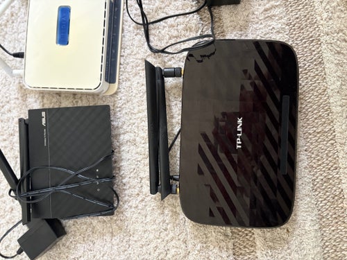 Netgear N300 Trådlös Gigabit Router JNR3210, Asus router och tp link
