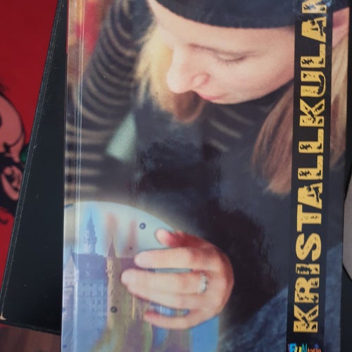 Kristallkulan - Lois Duncan