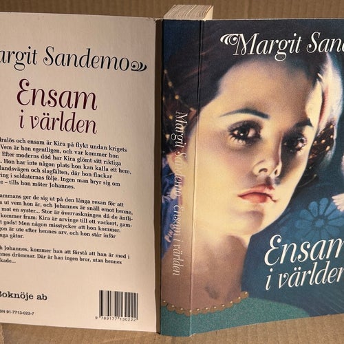 Ensam i världen av Margit Sandemo, bok, very good plus