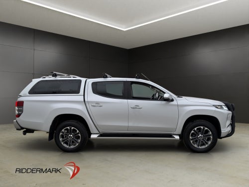 Mitsubishi L200 Premium 2.2 4WD M/K-Värm Drag Diff 360° MOMS