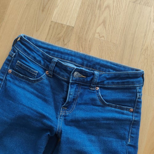 Blå low waits bootcutjeans, storlek 34
