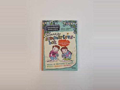 LasseMajas Sommarlovsbok av Martin Widmark och Helena Willis, 2016
