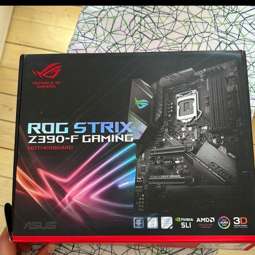 ASUS ROG STRIX Z390-F GAMING Moderkort
