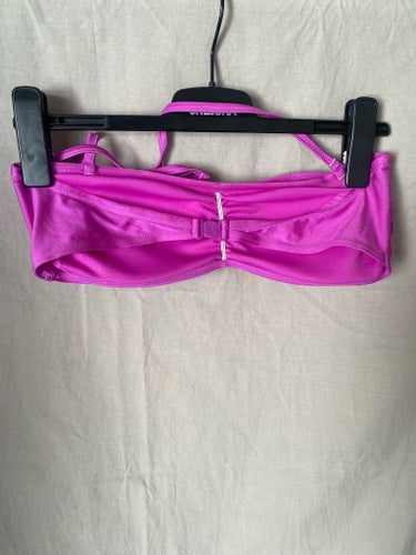 Ny oanvänd Lila bikini överdel, stl 42