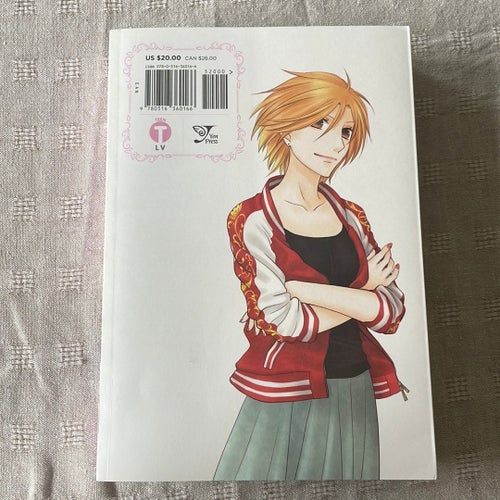 Fruits Basket Collector's Edition 1 av Natsuki Takaya