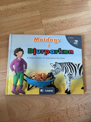Matdags i Djurparken av Avelyn Davidson, 2006