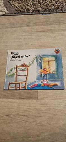 Flyg, fågel min! av Petra Szabo