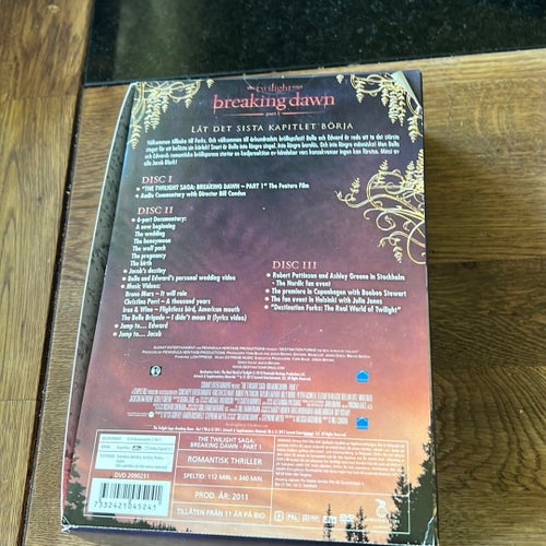 The Twilight Saga: Breaking Dawn Part 1 - Deluxe 3-Disc Box Set