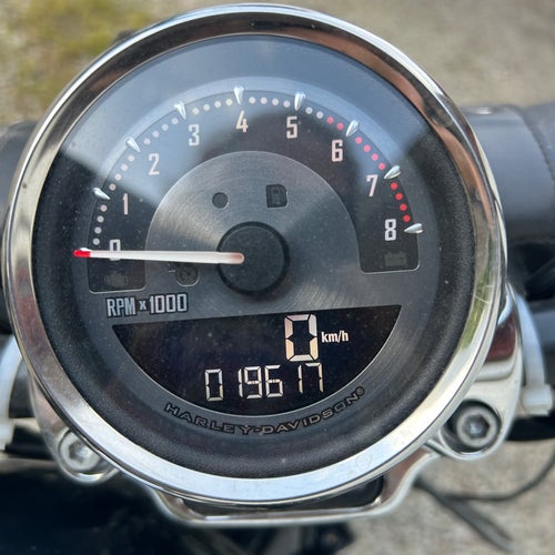 Harley-Davidson XL1200 C
