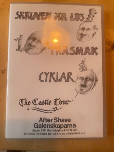 Skruven är lös, Träsmak, Cyklar, The Castle Tour - After Shave Galenskaparna DVD