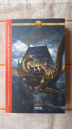 Den försvunne hjälten - Rick Riordan - Percy Jacksson