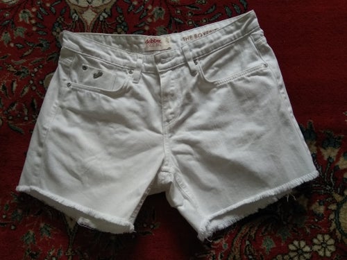 Dobber vita shorts, storlek 27
