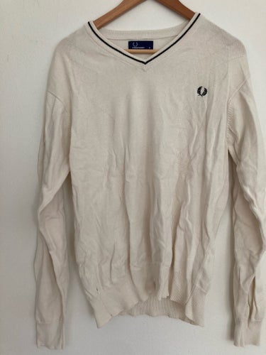 Fred Perry benvit tröja, storlek M