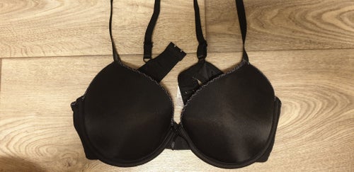 Oanvänd Svart bh, storlek 85C/38C