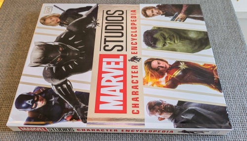 MARVEL STUDIOS CHARACTER ENCYCLOPEDIA – DK BOK (2021)