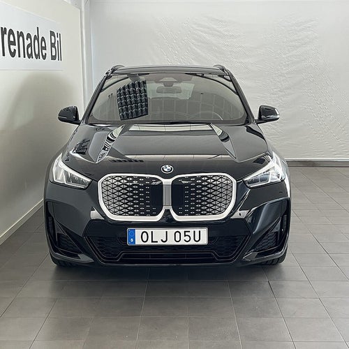 BMW iX1 xDrive30, 306hk, 2026