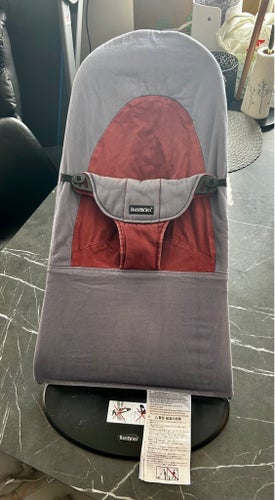 Babybjörn babysitter