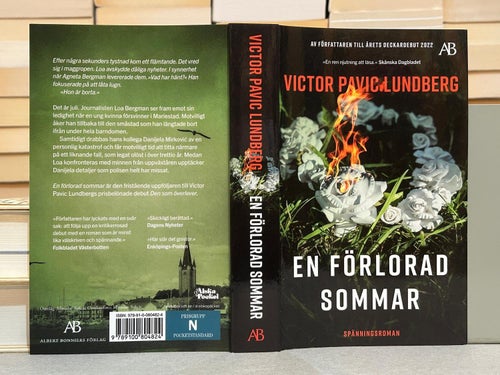 En förlorad sommar av Victor Pavic Lundberg, bok, Very Fine