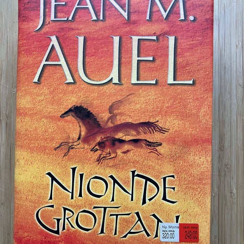 Nionde Grottan av Jean M. Auel, 2002
