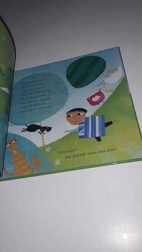 En höna, en kyckling och en liten gitarr (bok + CD)