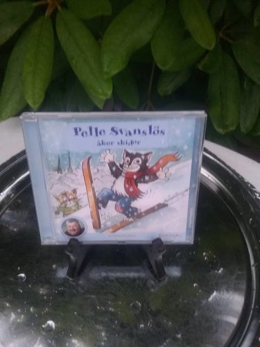 Pelle Svanslös åker skidor ljudbok barnsaga Peter Harryson berättar
