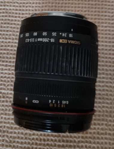 Sigma Zoom 18-200mm