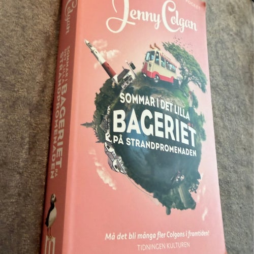 Sommar i det lilla bageriet på strandpromenaden av Jenny Colgan, 2017