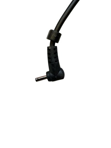 Original ASUS AC/DC-adapter modellnummer AD820M0 19V 1.58A