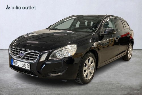 Volvo V60 T3 Momentum Nordic Edition Nyservad BT Kamrem bytt