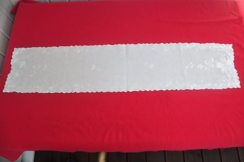 Vintage Vit broderad löpare, 21x97 cm.