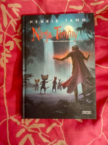 Ninja Timmy och den vita apans hemlighet - Henrik Tamm, 2015, ISBN:9789163881916
