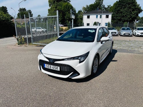 Toyota Corolla Hybrid 122HK ACTIVE / VÄRMARE / 3200Mil