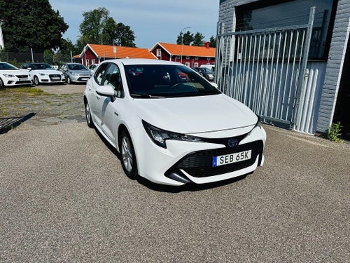 Toyota Corolla Hybrid 122HK ACTIVE / VÄRMARE / 3200Mil