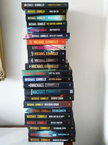 Tillfälle! Michael Connellys 23 senaste böcker i svit! 12 inbundna - 11 pocket!!