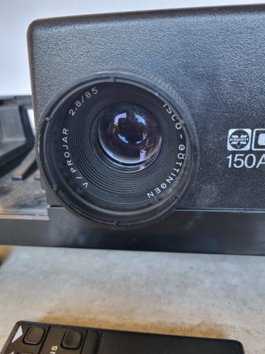 Expert 150A Diaprojektor med fjärrkontroll, funktionstestad