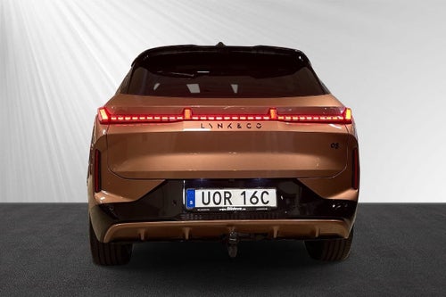 Lynk & Co 08 PHEV More