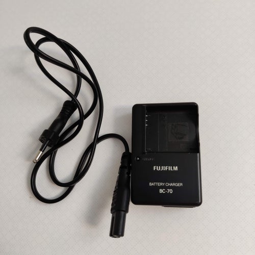 Fujifilm BC-70 batteriladdare för batterier digitalkamera