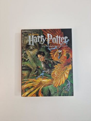 Harry Potter och Hemligheternas kammare av J.K. Rowling, 2001