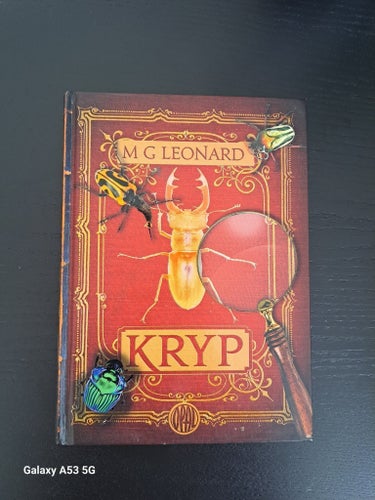 Kryp av M.G. Leonard, bok
