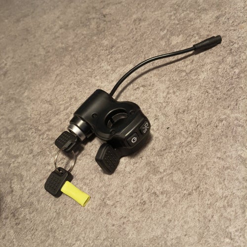 Kukirin G2 Master gasreglage/tändningslås