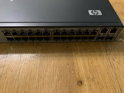 HP ProCurve 2610-24 Switch J9085A