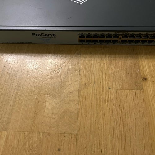 HP ProCurve 2610-24 Switch J9085A