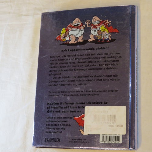 Kapten Kalsong och Drabbningen Med De Diaboliska Dubbelgångarna av Dav Pilkey,